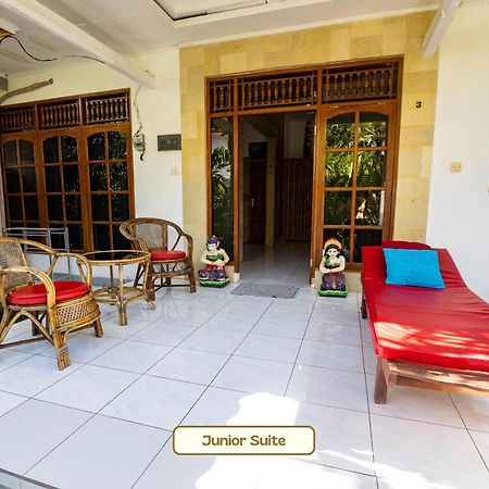 Kaia Lovina Guest House Junior Suite Экстерьер фото